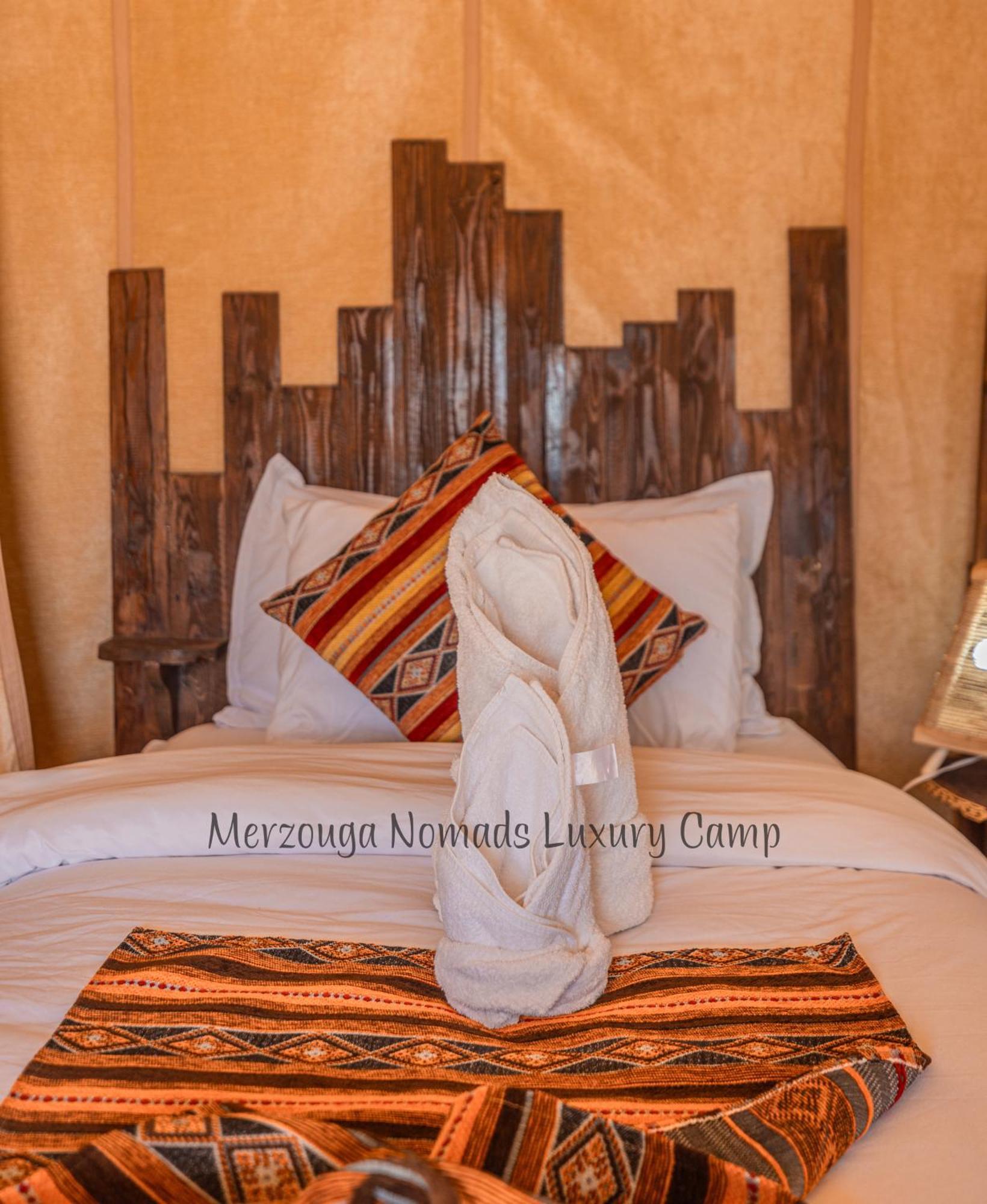 Merzouga Nomads Luxury Camp Esterno foto