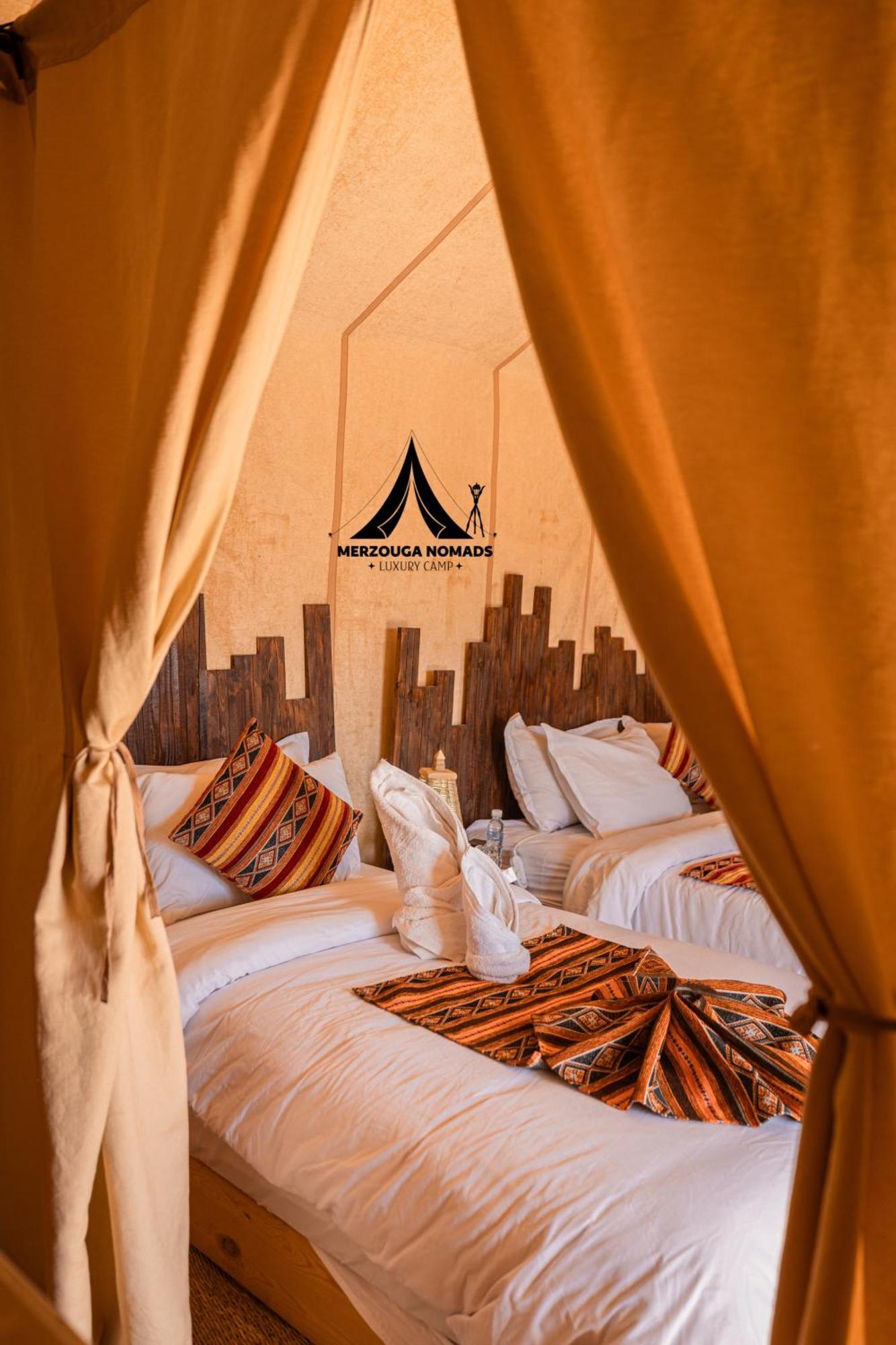 Merzouga Nomads Luxury Camp Esterno foto